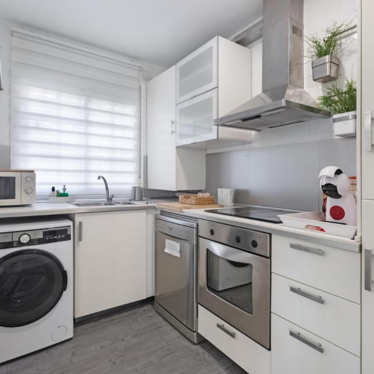 El Rosario la Carihuela - Apartamento Deluxe de 2 dormitorios con vistas al jardín - 9