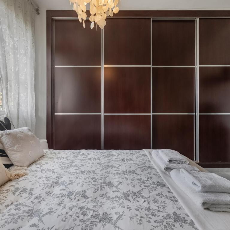 El Rosario la Carihuela - Apartamento Deluxe de 2 dormitorios con vistas al jardín - 13