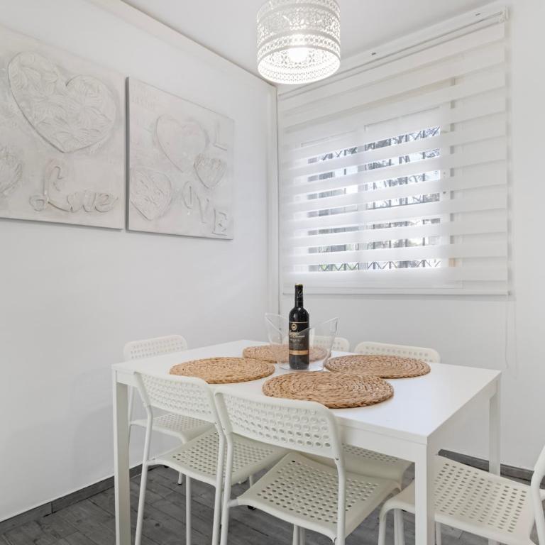 El Rosario la Carihuela - Apartamento Deluxe de 2 dormitorios con vistas al jardín - 22