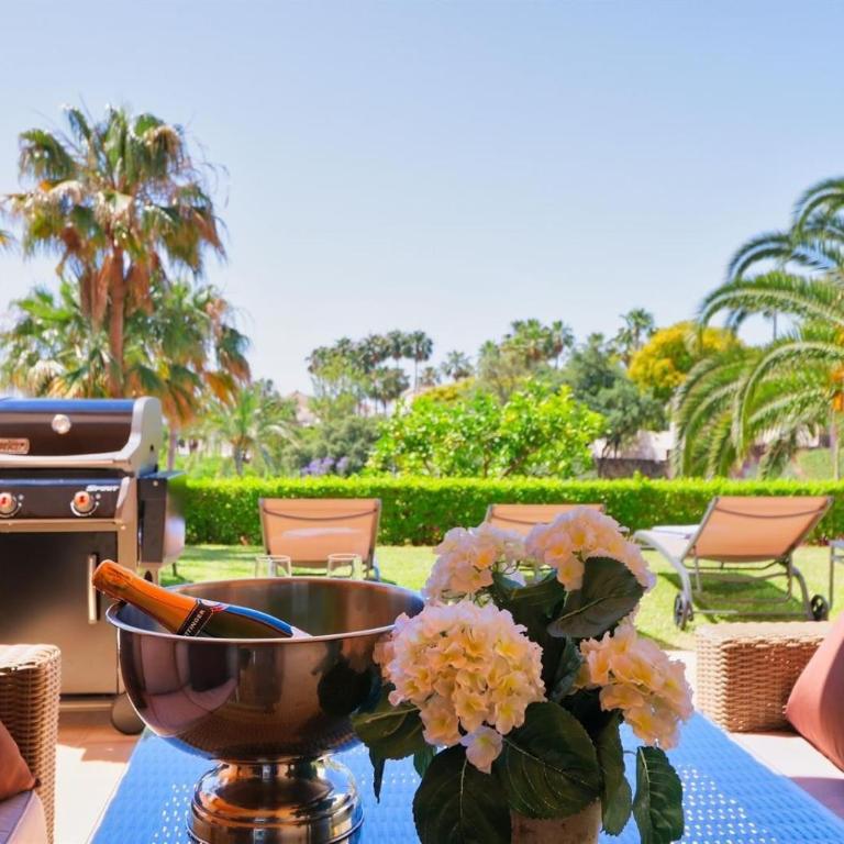 Fabulous apartment in Elviria Hills - Three-Bedroom Apartment with Water View - 4