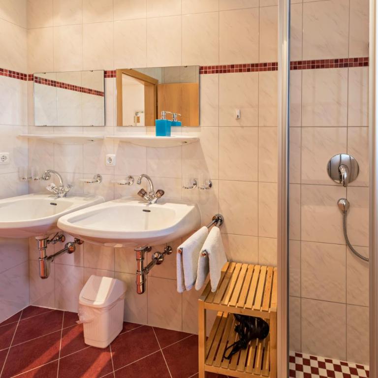 Ferienwohnung Jakob - Appartamento Deluxe con 2 Camere da Letto e Balcone - 18