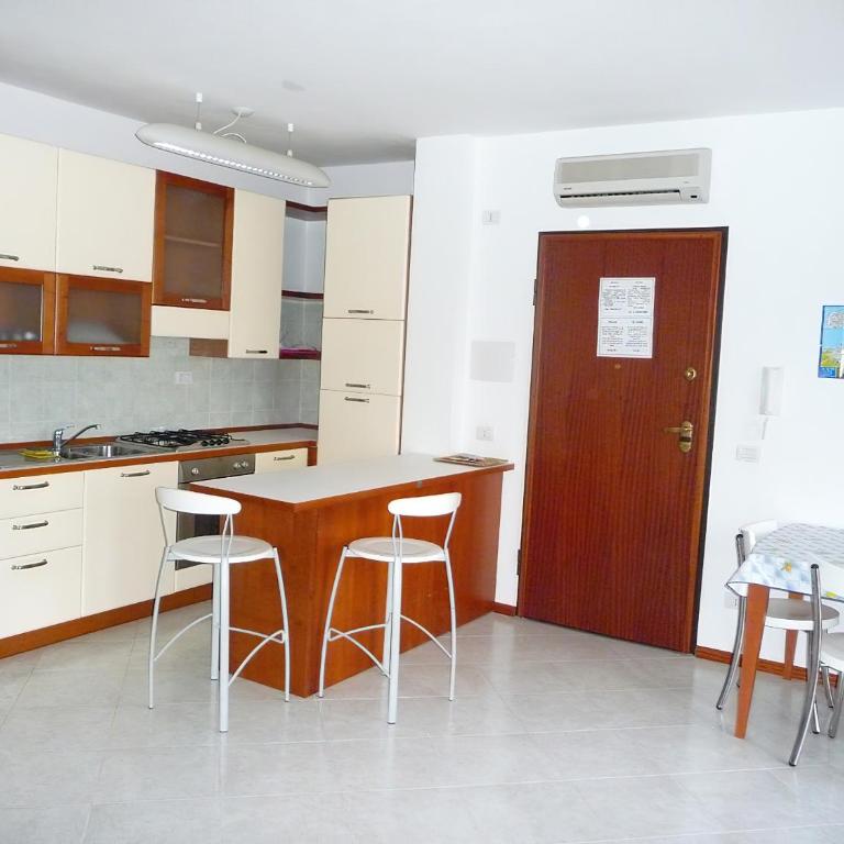 Royal - Two-Bedroom Deluxe Apartment with Ocean View - 10