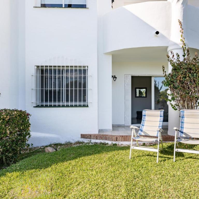 Casa Feliz - Two-Bedroom Deluxe Apartment with Garden View - 23