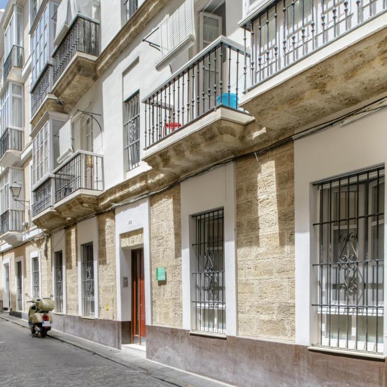 Alojamientos Cadiz Sol Bajo - Apartamento con terraza - 21