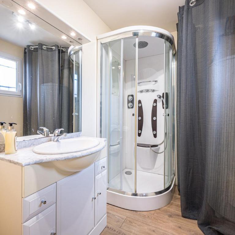 Maison jarrier ski , vélo - Villa - Vue sur Jardin - 25