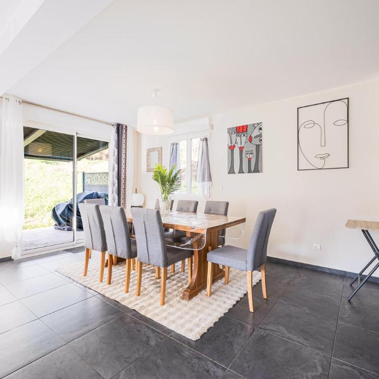 Maison jarrier ski , vélo - Villa - Vue sur Jardin - 7