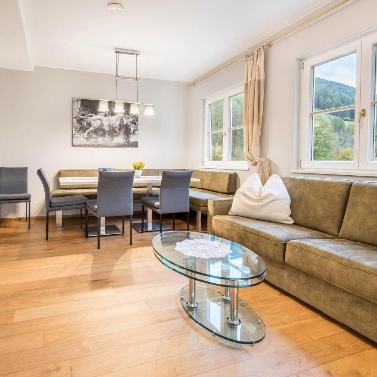 Alpen Living - 2 Stock - Appartamento Deluxe con 2 Camere da Letto e Vista Giardino - 1