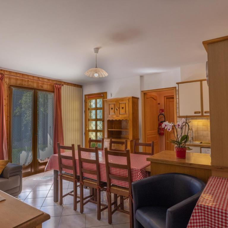 Le petit chez soi - Two-Bedroom Deluxe Apartment with Garden View - 3