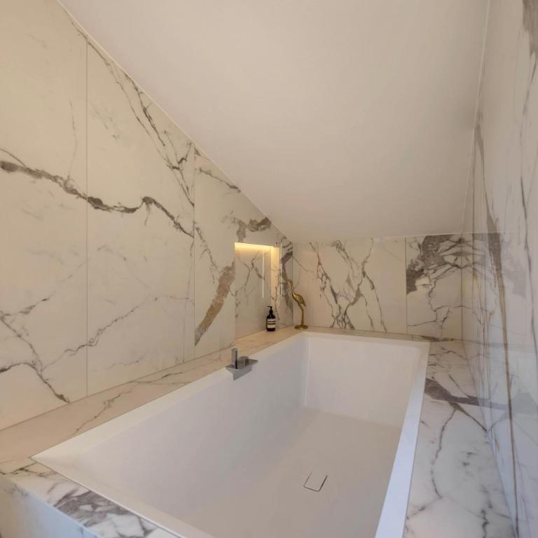 App 301 Palazzo Cavour - Appartamento Deluxe con 2 Camere da Letto e Vista Giardino - 15