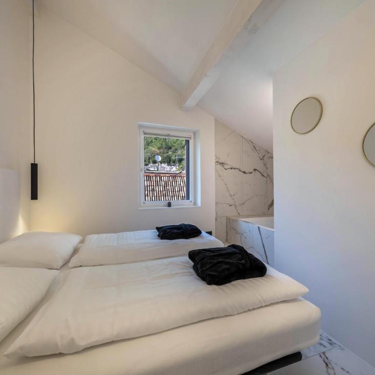 App 301 Palazzo Cavour - Appartamento Deluxe con 2 Camere da Letto e Vista Giardino - 11