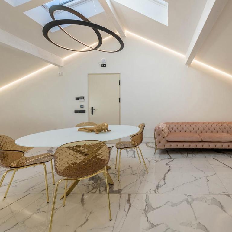 App 301 Palazzo Cavour - Appartamento Deluxe con 2 Camere da Letto e Vista Giardino - 5