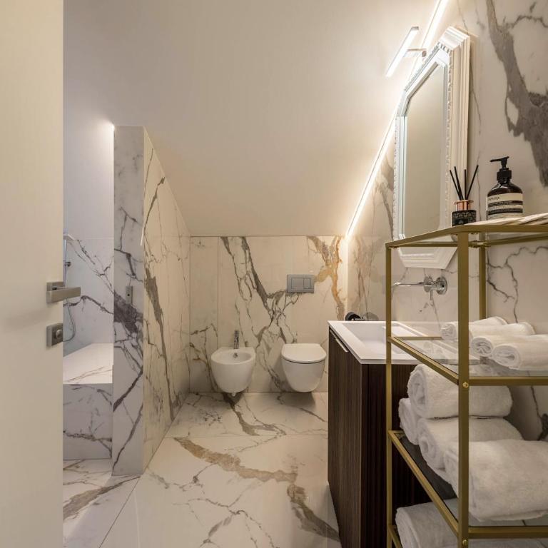 App 301 Palazzo Cavour - Appartamento Deluxe con 2 Camere da Letto e Vista Giardino - 20