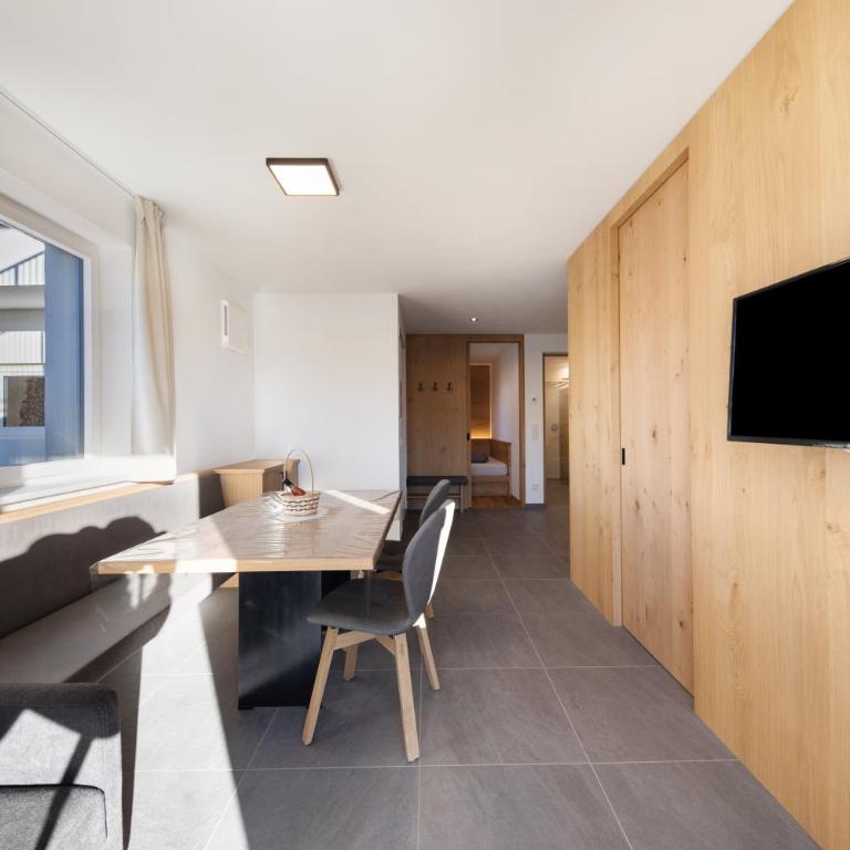 Thalerhof Naturae Lignum - Two-Bedroom Deluxe Apartment with Garden View - 8