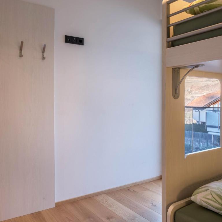 Falsers Mountain Lodge - Deluxe-Apartment mit 2 Schlafzimmern und Gartenblick - 21