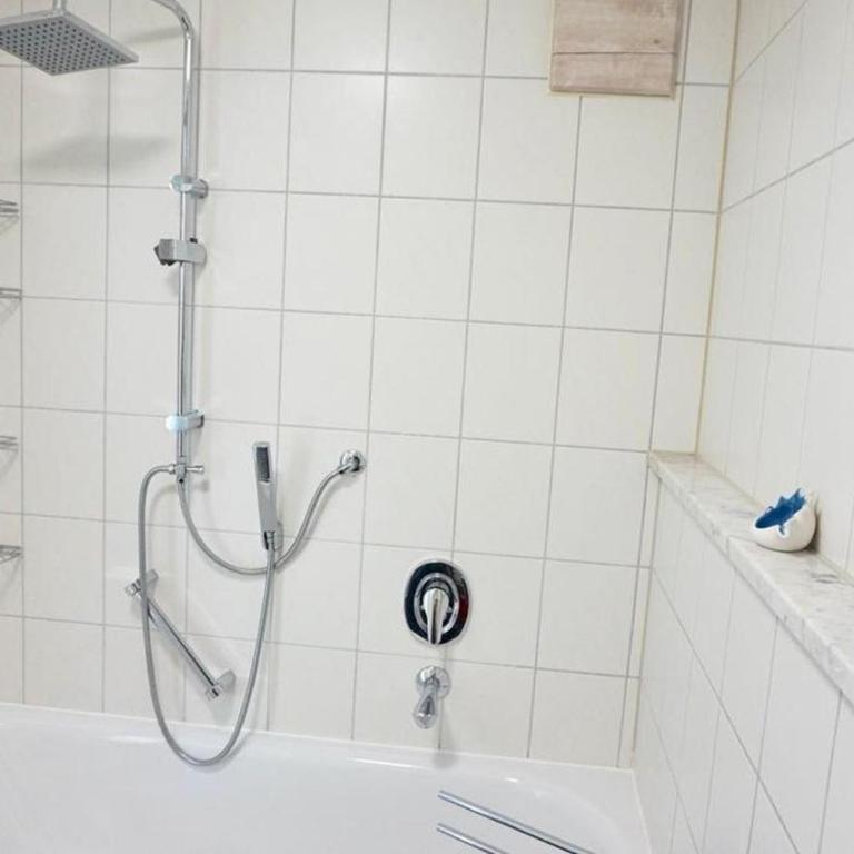 H N H Ferienwohnung - Apartment mit 1 Schlafzimmer und Gartenblick - 14