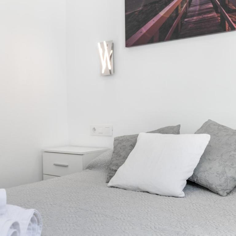 Apartamento La esencia del sur A - Habitación Cuádruple con ducha - 10