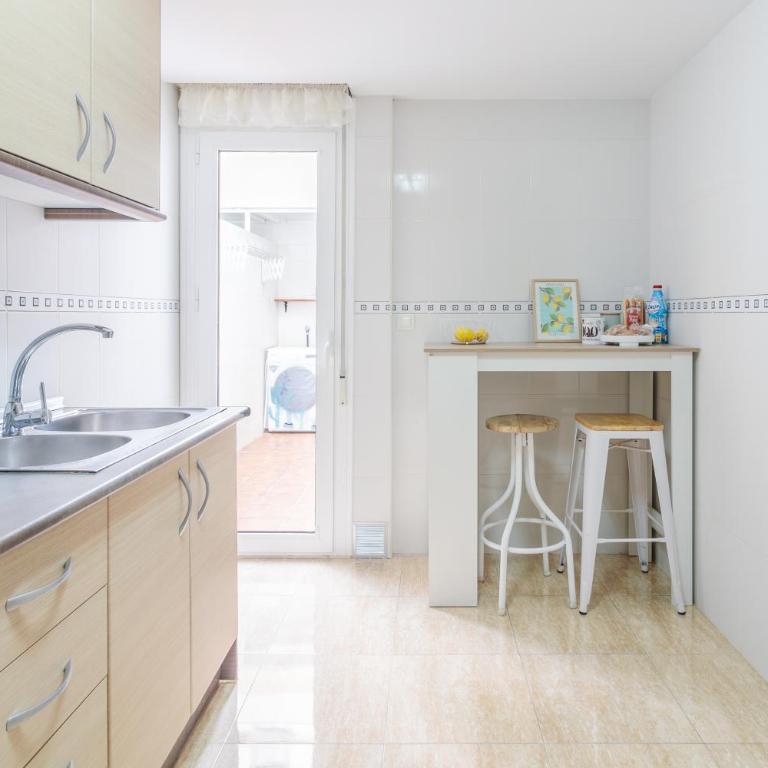 En El Corazón Alicantino - Apartamento Deluxe de 2 dormitorios con balcón - 9