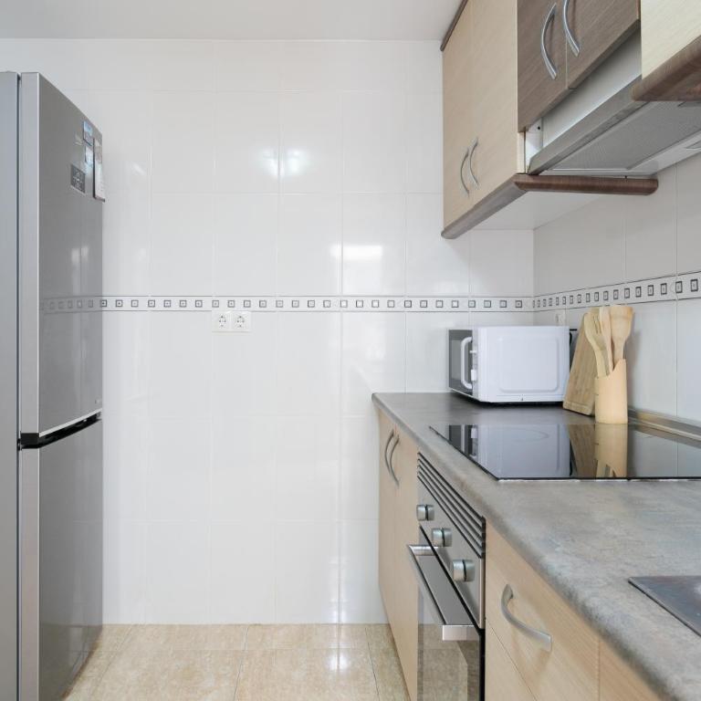 En El Corazón Alicantino - Apartamento Deluxe de 2 dormitorios con balcón - 8