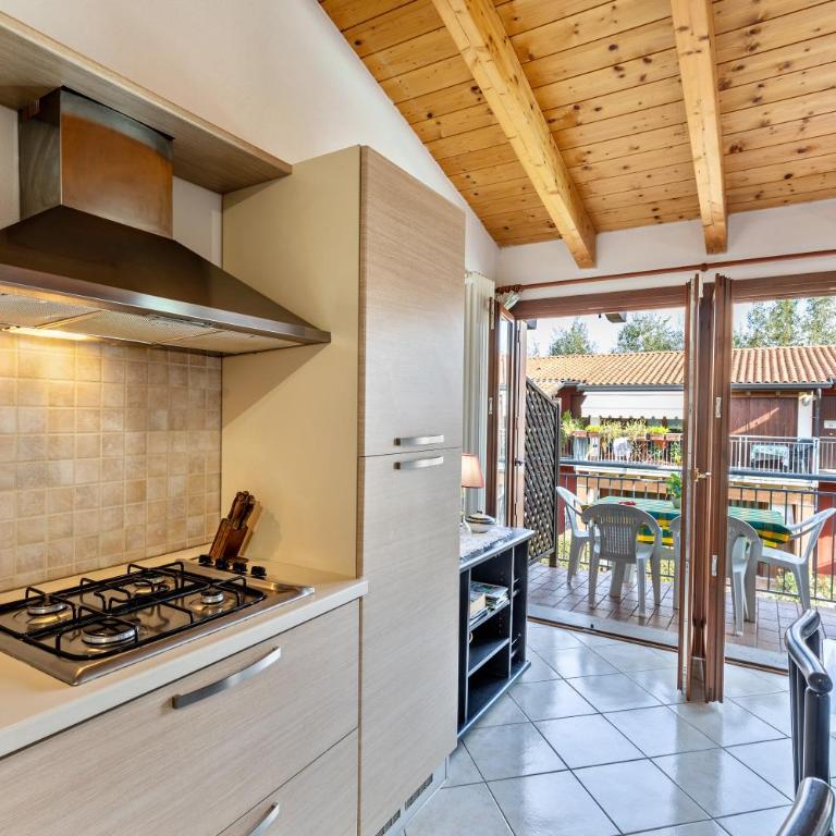 residence la corte near Gardaland - Appartamento Deluxe con 2 Camere da Letto e Vista Giardino - 15