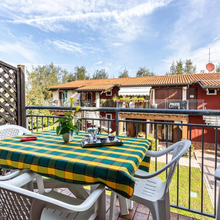 residence la corte near Gardaland - Appartamento Deluxe con 2 Camere da Letto e Vista Giardino - 16