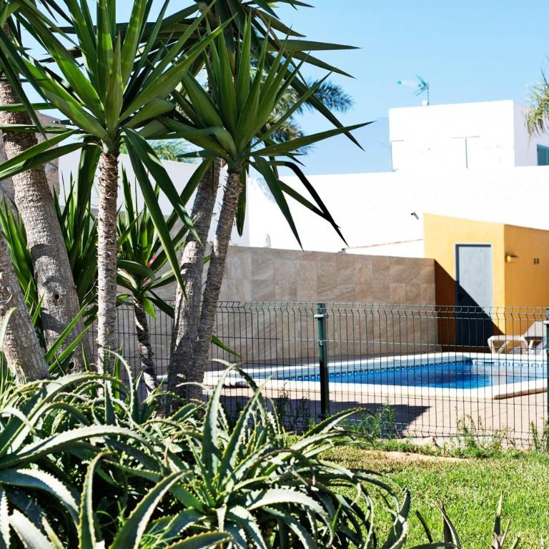 Casa La Vigía - Habitación Cuádruple - vistas al jardín - 25