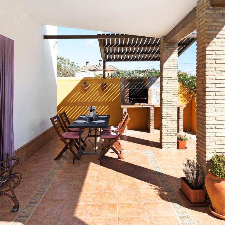 Casa La Vigía - Habitación Cuádruple - vistas al jardín - 7