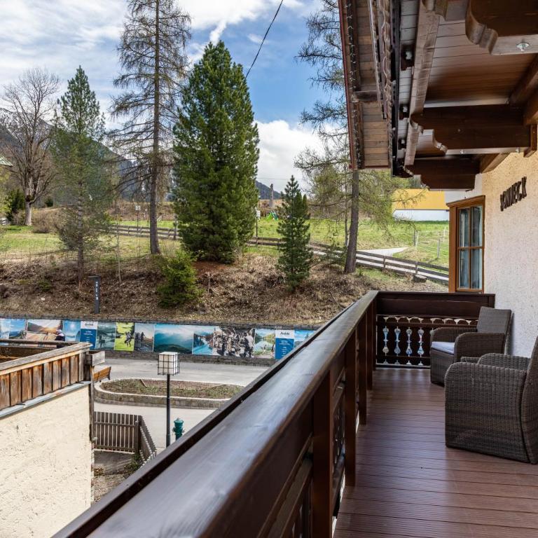 Chalet Sonneck - Seefeld - Standard Zimmer mit Queensize-Bett - 11