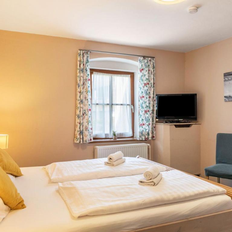 Chalet Sonneck - Seefeld - Standard Zimmer mit Queensize-Bett - 2