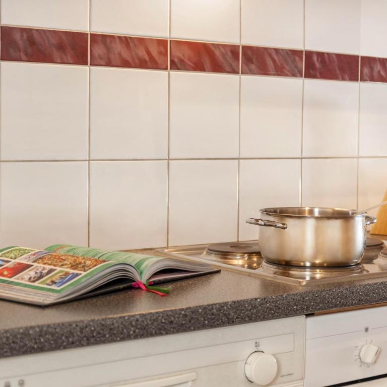 Ferienwohnung Brugger 4 Personen - Deluxe Apartment mit Balkon und 2 Schlafzimmern - 14