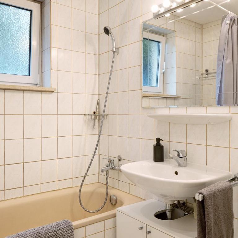 Amselnest - Deluxe-Apartment mit 2 Schlafzimmern und Gartenblick - 20