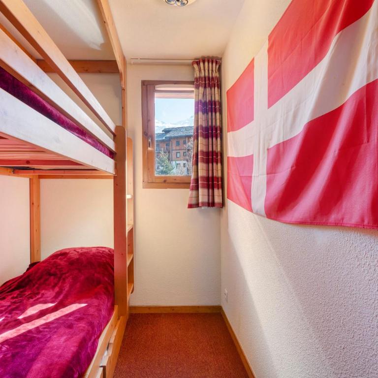 Résidence Les Alpages de Val Cenis - Two-Bedroom Deluxe Apartment with Garden View - 14