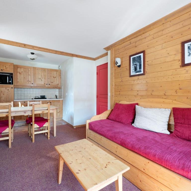 Résidence Les Alpages de Val Cenis - Two-Bedroom Deluxe Apartment with Garden View - 25