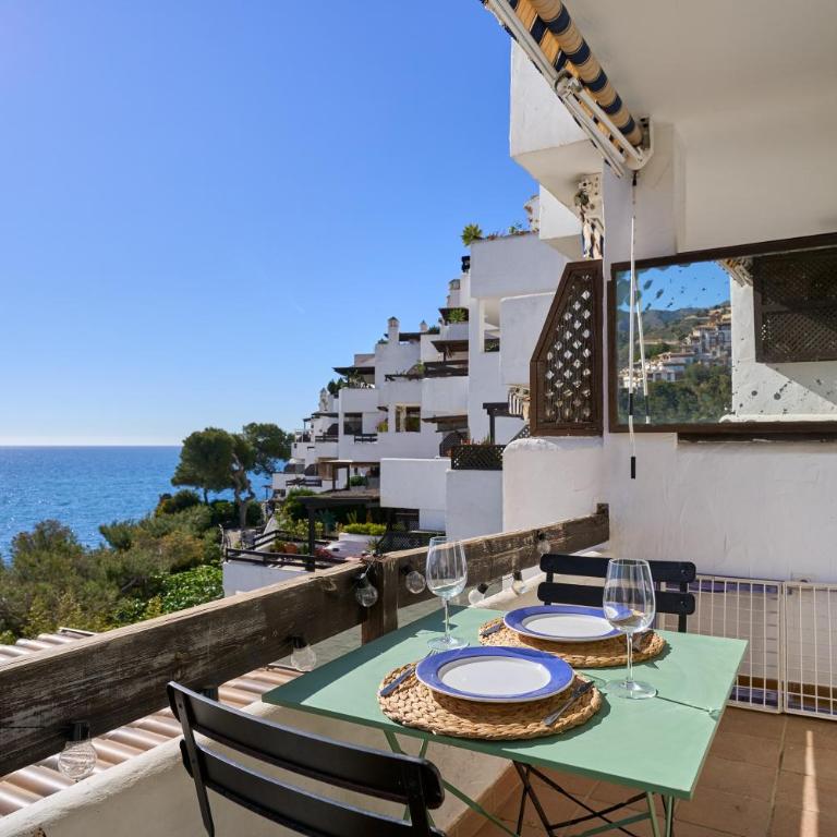 Marina Playa - Studio Apartment with Sea View - 2