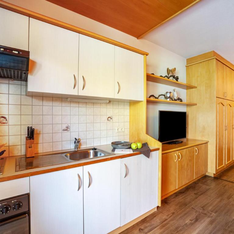 Alpenhof Lodge Almrose - Superior Apartment mit 1 Schlafzimmer und Balkon - 8