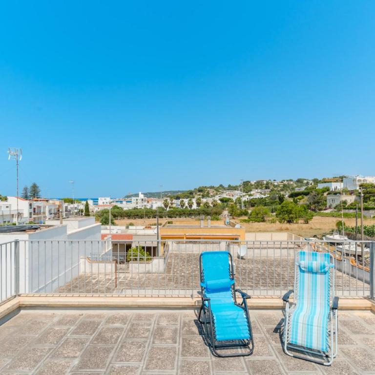 Bouganvillea Apt - Superior One-Bedroom Apartment with Balcony - 17