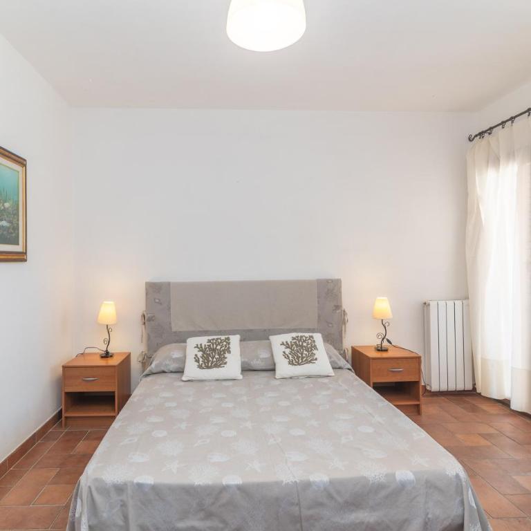 Le Giare - Three-Bedroom House - 4