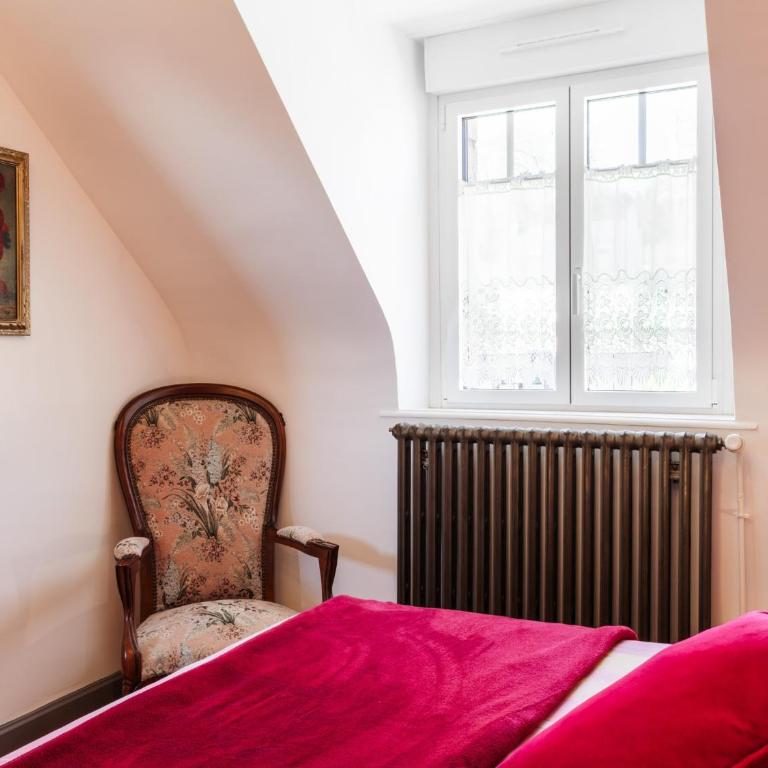 Villa Roz - Three-Bedroom House - 14