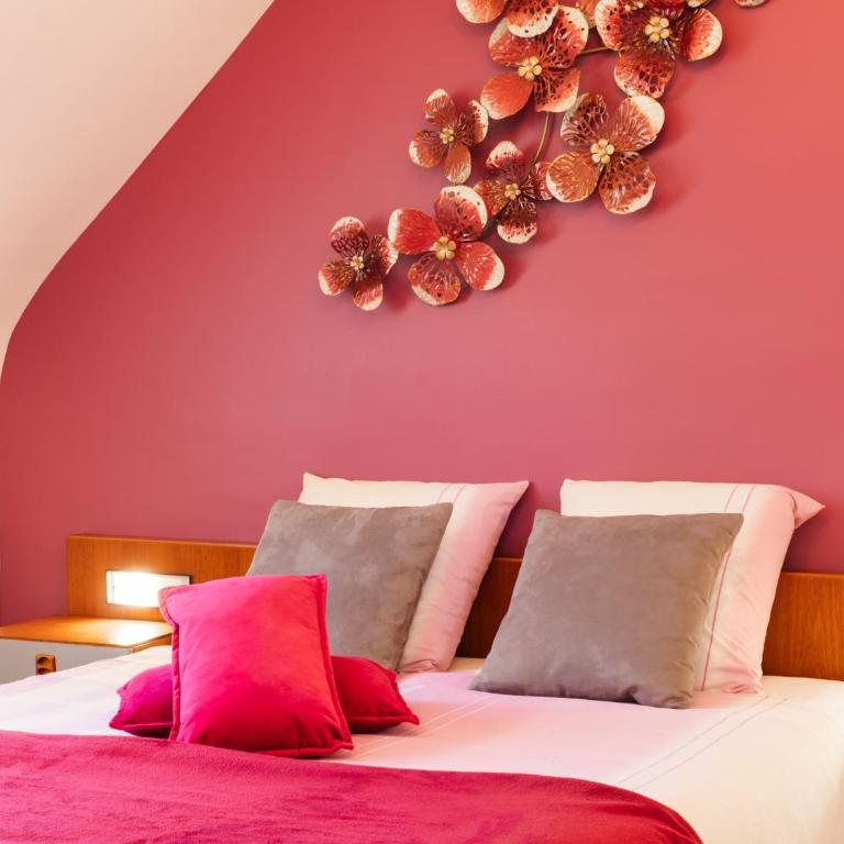 Villa Roz - Three-Bedroom House - 13