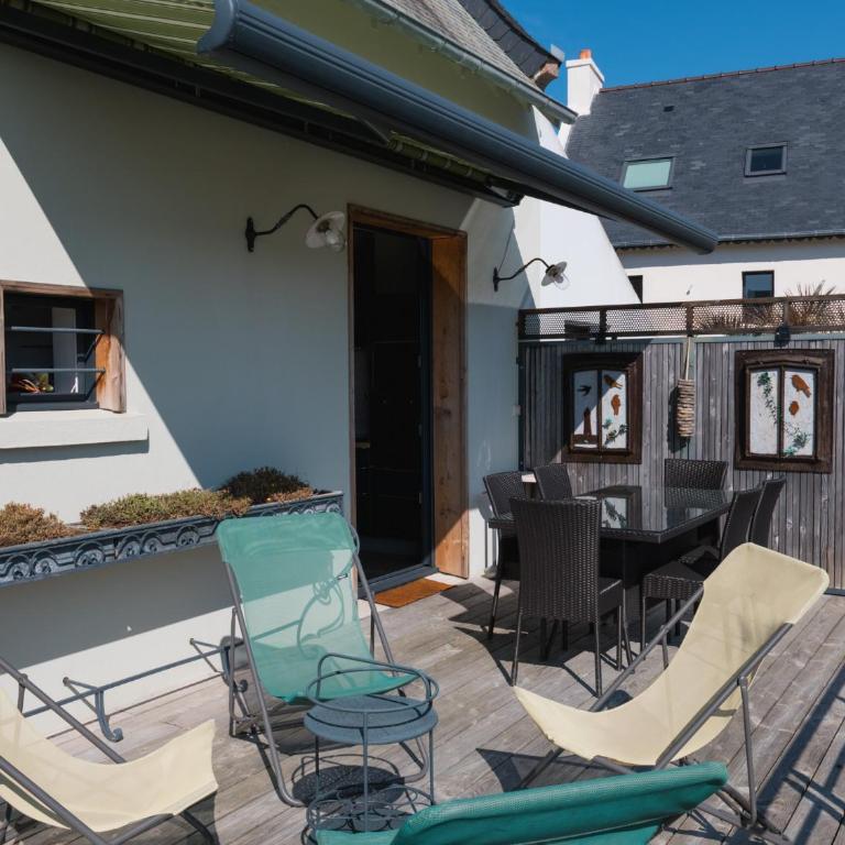 Villa Roz - Three-Bedroom House - 22