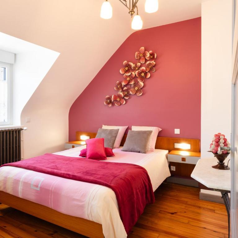 Villa Roz - Three-Bedroom House - 12