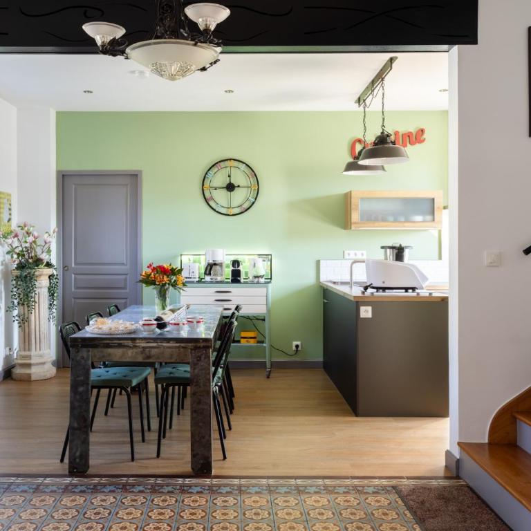 Villa Roz - Three-Bedroom House - 4