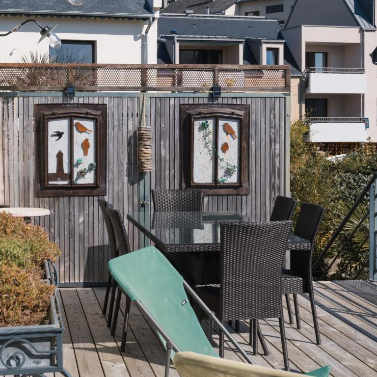 Villa Roz - Three-Bedroom House - 24