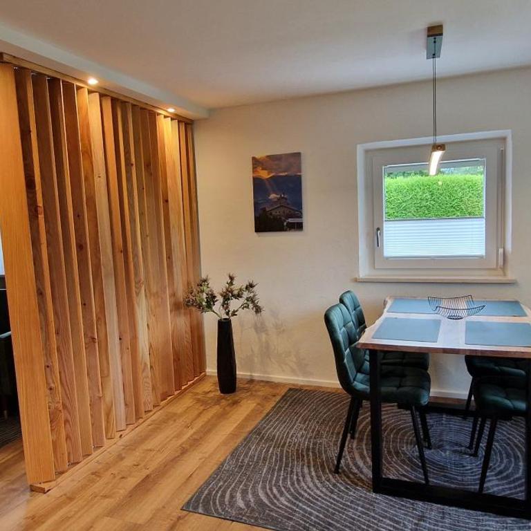 Bergzeit Bad Reichenhall - Deluxe-Apartment mit 2 Schlafzimmern und Gartenblick - 11