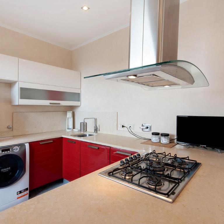 Luce Chiara Home - Two-Bedroom Deluxe Apartment with Garden View - 4