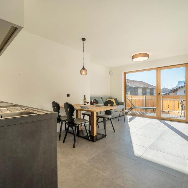 Sunnig Apartment Sonnenschein - Superior One-Bedroom Apartment with Balcony - 3