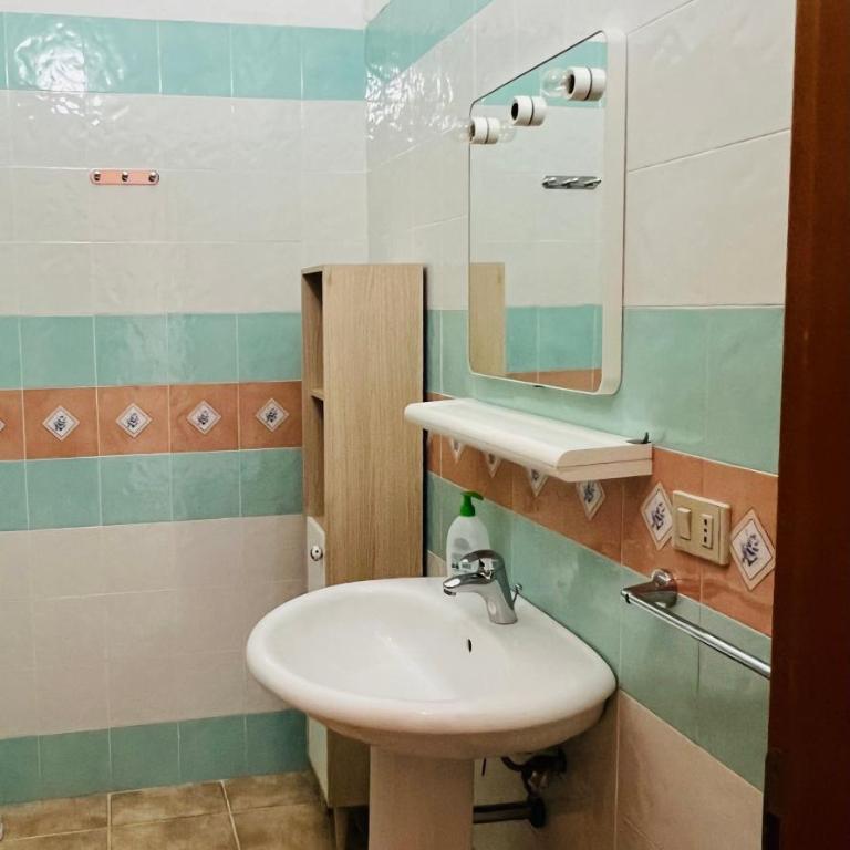 Vacanze con Vista a Tanaunella - Casa con 2 Camere da Letto - 8