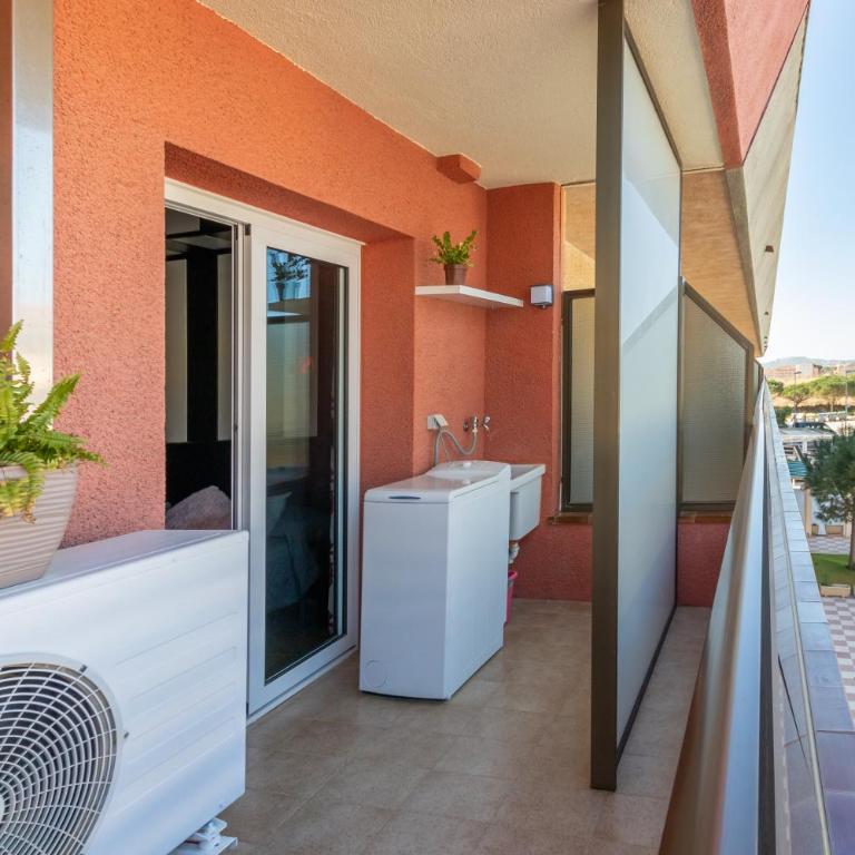 Salines - Superior One-Bedroom Apartment with Balcony - 16
