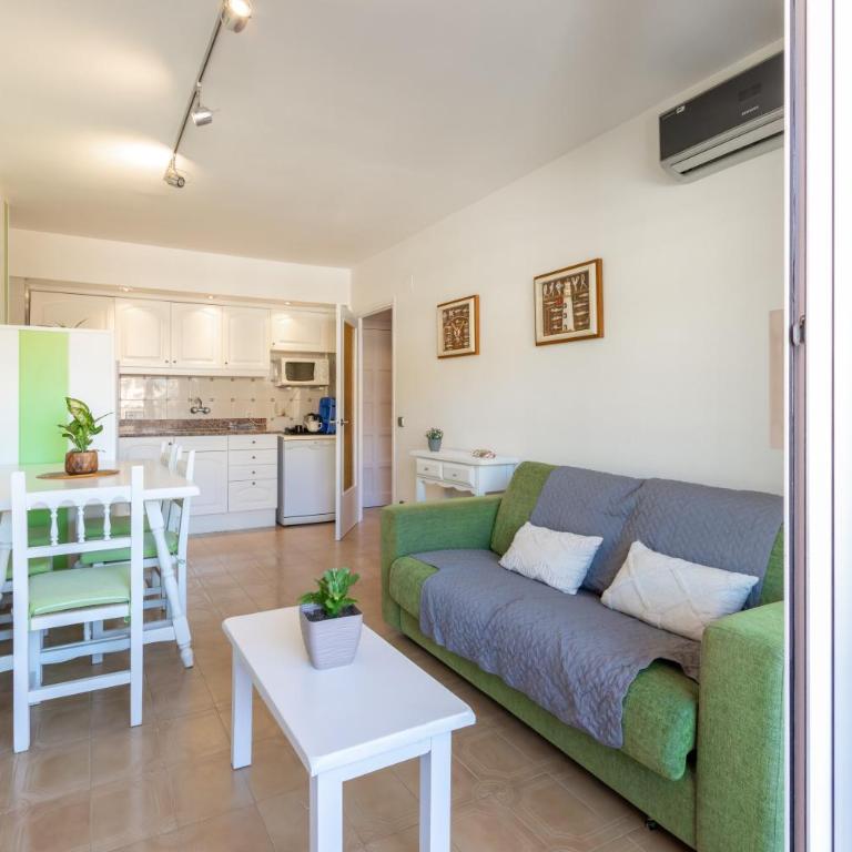 Salines - Superior One-Bedroom Apartment with Balcony - 4