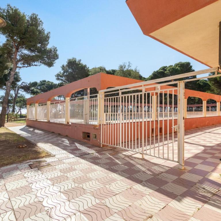Salines - Superior One-Bedroom Apartment with Balcony - 20