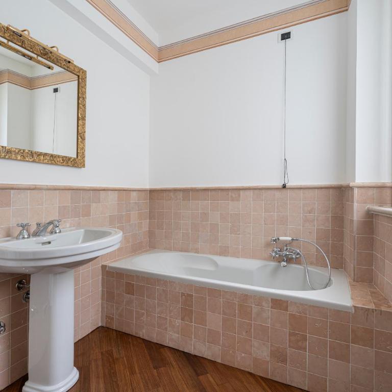 Aa Apartments La Gioconda - Appartamento Deluxe con 2 Camere da Letto e Balcone - 25